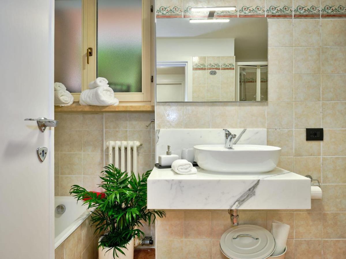 Domus Garda Apartman Garda  Kültér fotó
